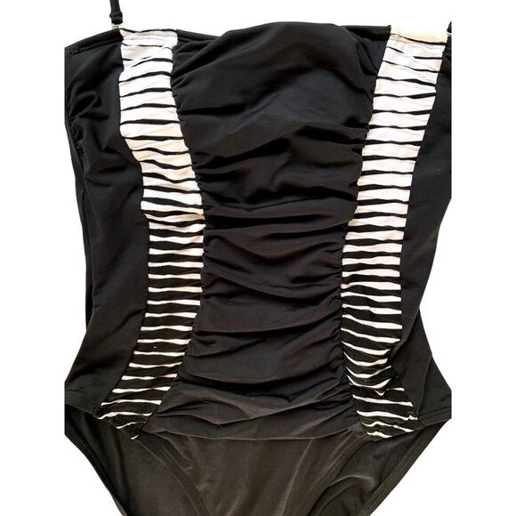 La Blanca Black & White Strapless One Piece Swimsuit Size 8 - Picture 3 of 5